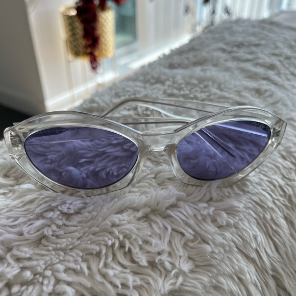 Quay x Kylie Jenner sunglasses - Picture 1 of 2
